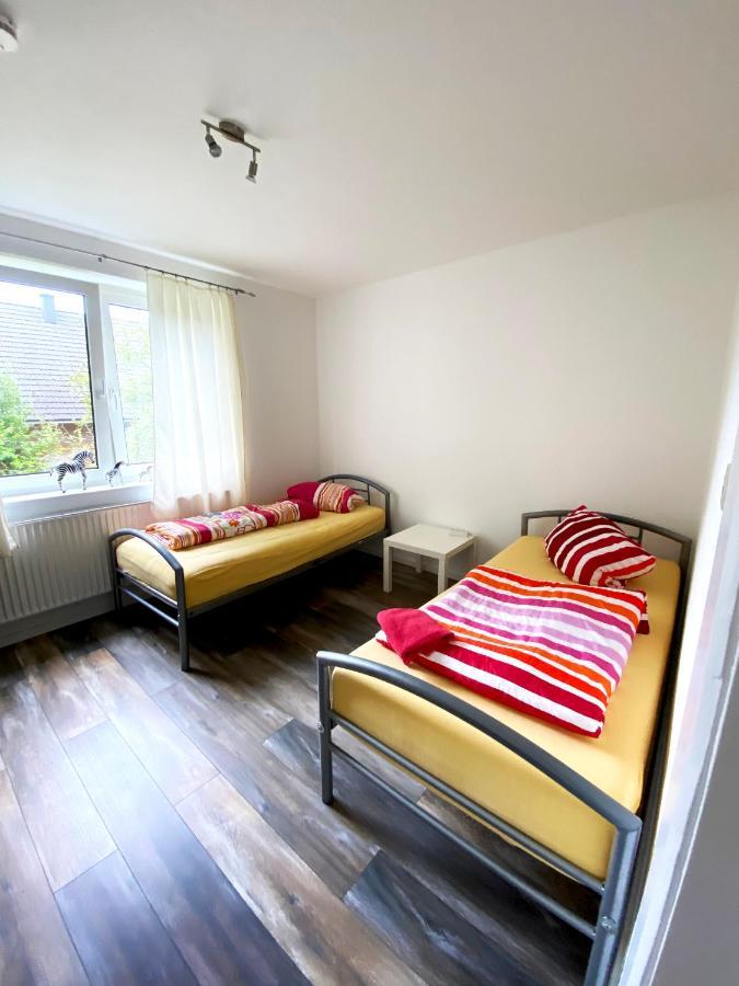Ruhige 3-Zimmerwohnung Im Norden Bremens Fuer Monteure Und Geschaeftsreisende Esterno foto