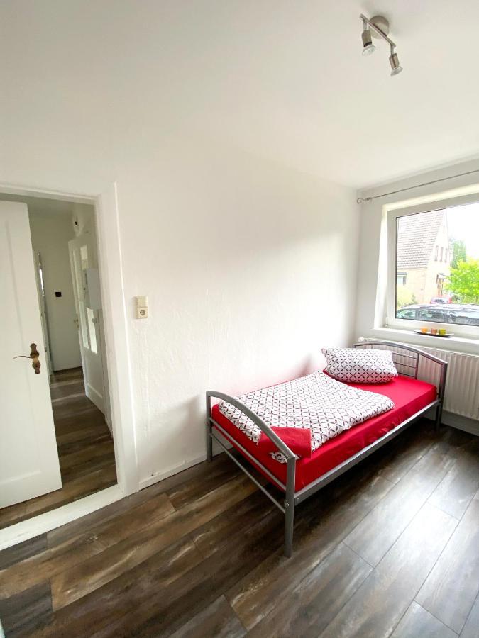 Ruhige 3-Zimmerwohnung Im Norden Bremens Fuer Monteure Und Geschaeftsreisende Esterno foto